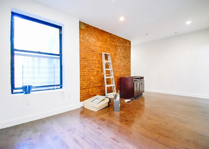 186 Claremont Avenue - Photo 1