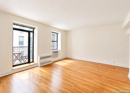East 12th Street - Photo 1