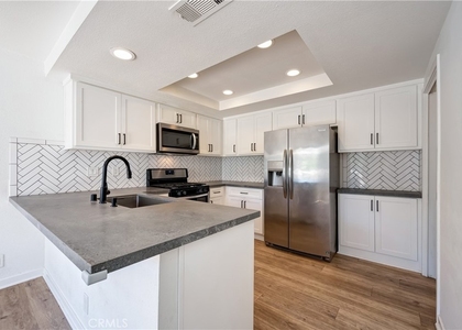 25 Clover Lane - Photo 1