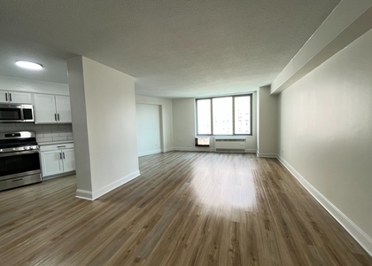 3333 Broadway - Photo 1