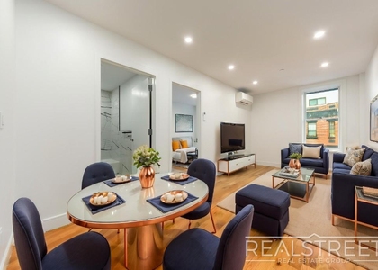 1439 Lincoln Place - Photo 1
