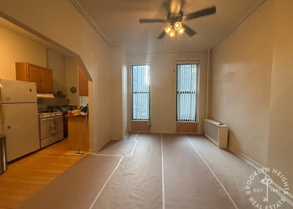 Sixth Avenue - Photo 1