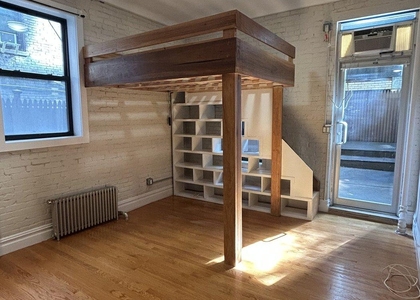 318 W 106th Street - Photo 1