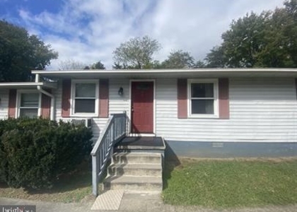 114-116 Loch Lane - Photo 1