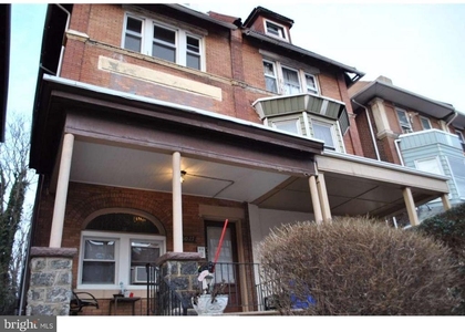 5027 Pine Street - Photo 1