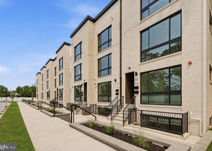 13 S Academy Street - Photo 1