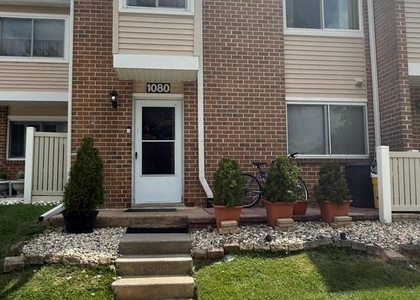 1080 Pendleton Court - Photo 1