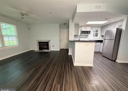 931 Hillside Lake Terrace - Photo 1