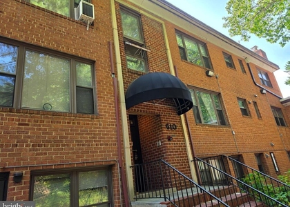 610 Kennebec Avenue - Photo 1