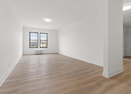 1100 Grand Concourse, Bronx, N - Photo 1