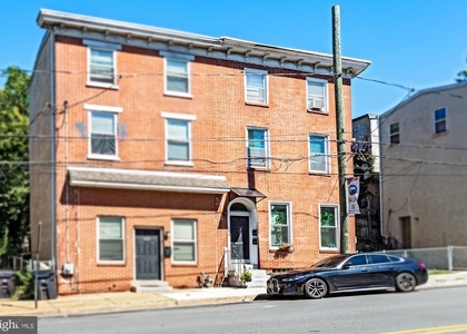 603 W 4th Street - Photo 1