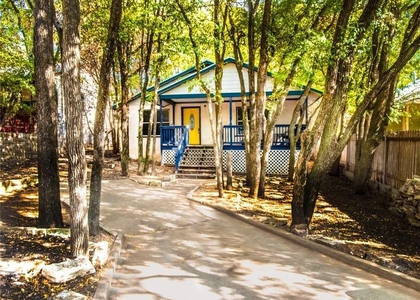1107 Delano St - Photo 1