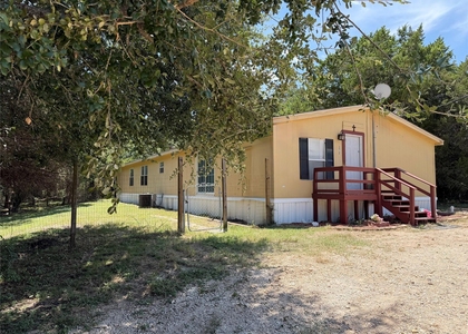 372 County Road 4450 - Photo 1