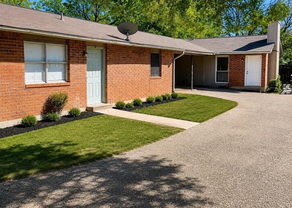415 Thelma Dr - Photo 1