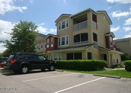 10075 Gate Parkway N - Photo 1