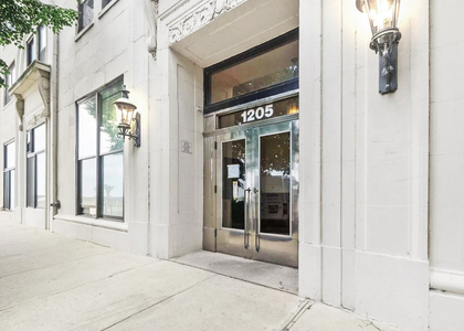 1205 W Sherwin Avenue - Photo 1