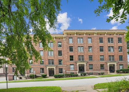 307 W 6th Street - Photo 1