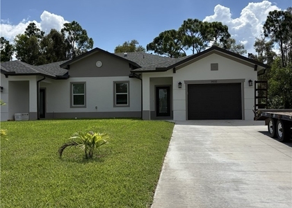 19232 Miami Boulevard - Photo 1
