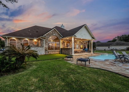 14030 Shoreline Drive - Photo 1