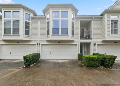 1245 W 17th Street - Photo 1