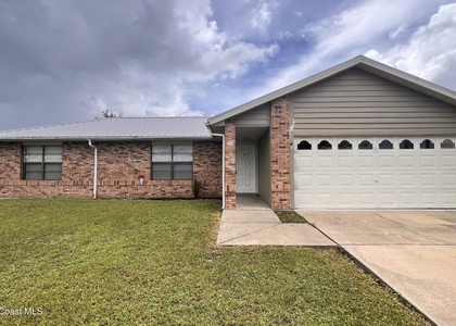 934 Colonial Avenue Se - Photo 1