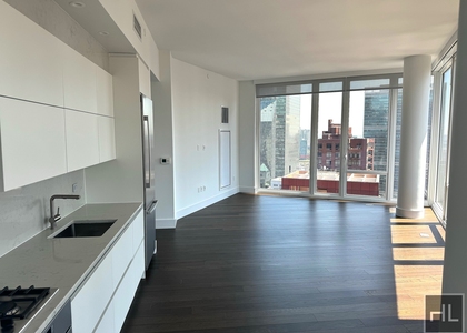 East 44th Street - Photo 1