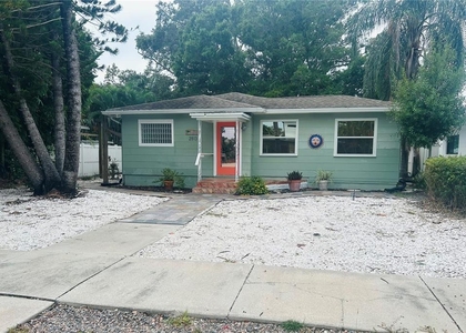 2813 46th Street S - Photo 1