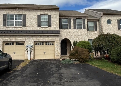 4528 Bellflower Way - Photo 1