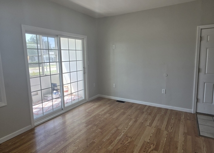 279 Captain Thomas Boulevard - Photo 1