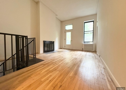 East 55th Street - Photo 1