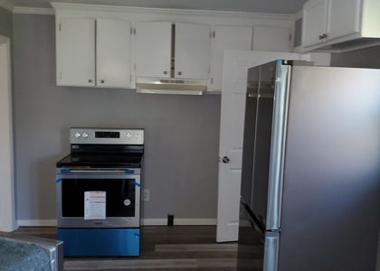 216 1/2 Prince Street - Photo 1