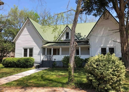 599 Gordon Street - Photo 1