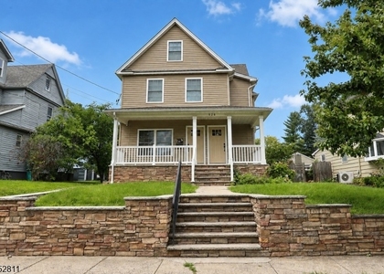 528 Cumberland St - Photo 1