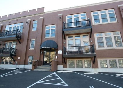 1003 Bond Street - Photo 1