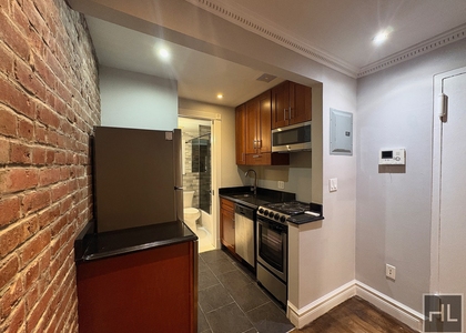 West 53 Street - Photo 1