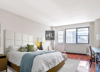 East 86th Street - Photo 1