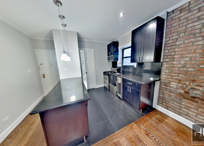 West 52nd Street - Photo 1