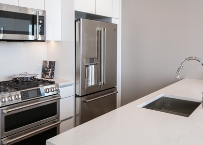 West 36th Street - Photo 1