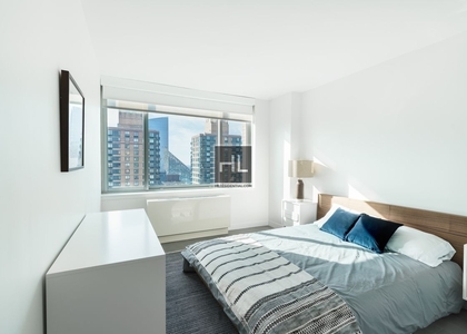 West End Avenue - Photo 1
