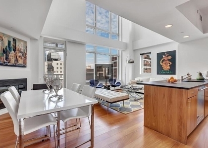 East 59 Street - Photo 1
