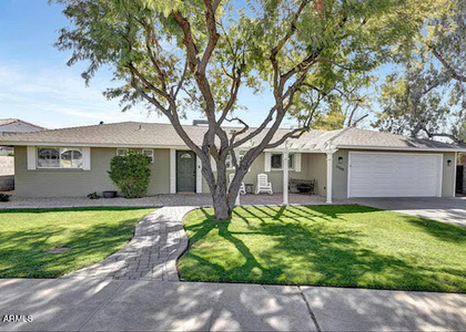 3909 E Whitton Avenue - Photo 1