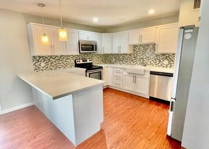 6820 E Moreland Street - Photo 1