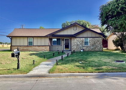 776 Ponderosa Drive - Photo 1