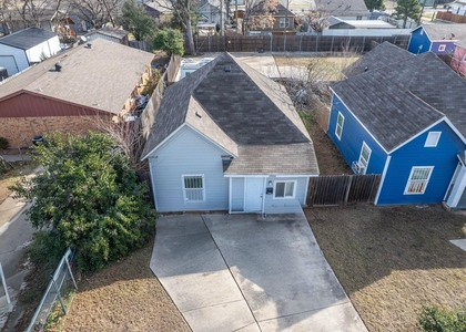 2406 Ross Avenue - Photo 1