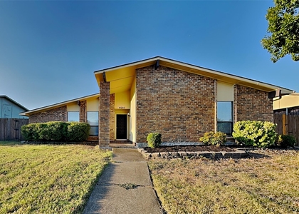 4644 Ringgold Lane - Photo 1