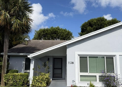 728 Lago Road - Photo 1