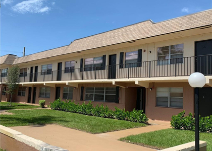401 Nw 34 Street - Photo 1
