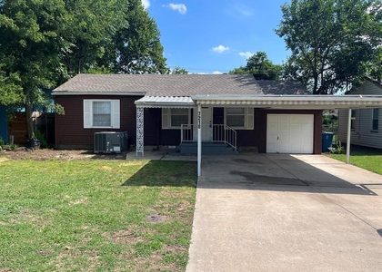 7218 Se 15th Street - Photo 1