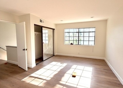 2931 Plaza Del Amo - Photo 1