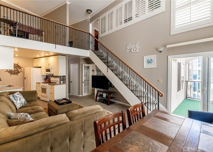 565 Esplanade - Photo 1